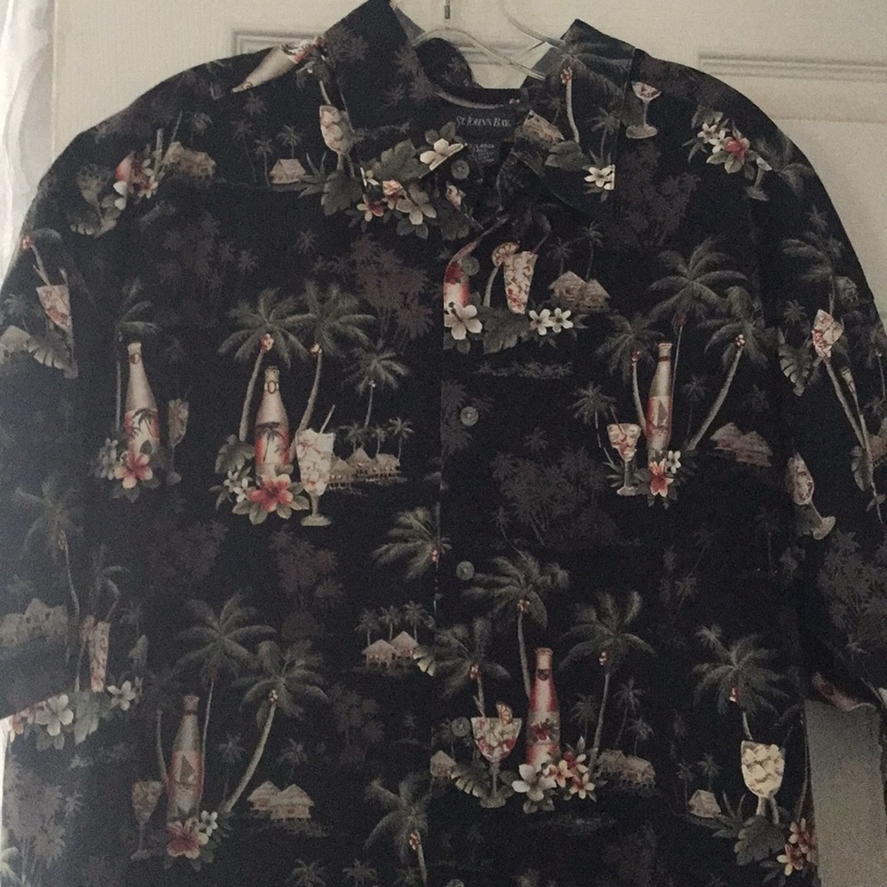 Saint johns bay men’s Hawaiian shirt. Black. XXLT